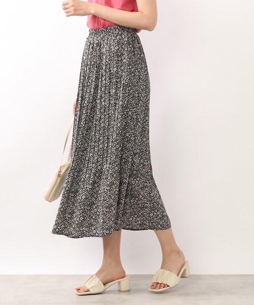 DRESKIP（ドレスキップ）の「◆柄アソート消しプリーツスカート（スカート・レディース・グリーン系その他2/ブラック系/オレンジ系その他5/ブルー系5・03/02/04）」の13枚目の写真