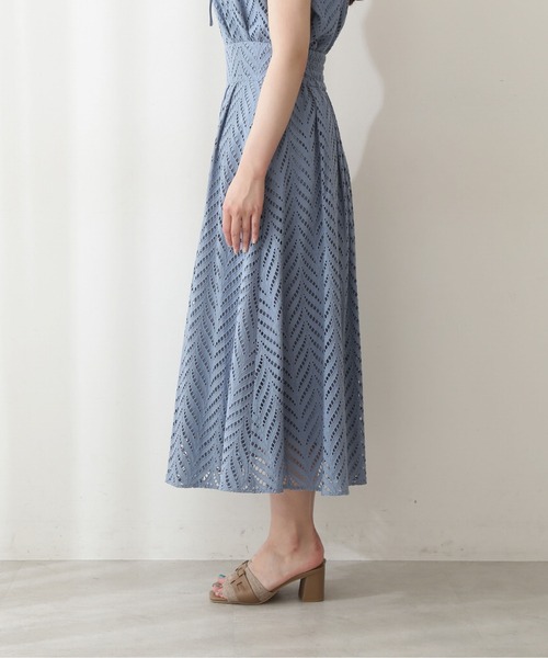 PROPORTION BODY DRESSING（プロポーションボディドレッシング）の「コットンレースフレアスカート / 1212220604（スカート・レディース・ブラック/オフホワイト/ブルー・MEDIUM/SMALL）」の5枚目の写真