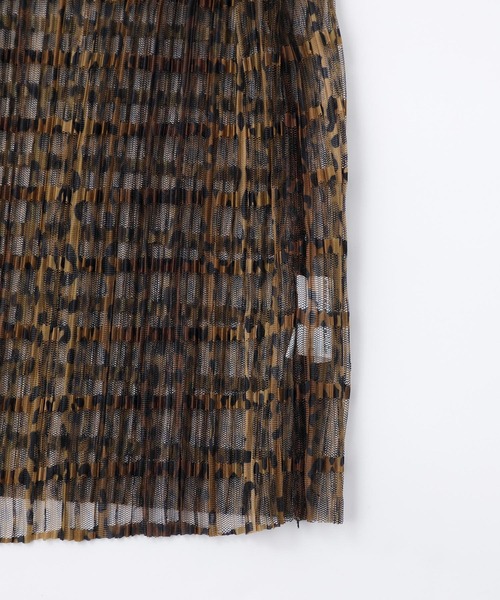 X-girl（エックスガール）の「PLEATED SHEER SHIRT/ヒョウ柄 メッシュ プリーツ シースルーシャツ/シアーシャツ（シャツ/ブラウス・レディース・グリーン/ベージュ・M/S）」の13枚目の写真