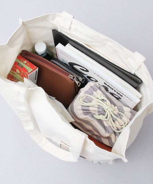 SCANDINAVIAN FOREST（スカンジナビアン・フォレスト）の「キャンバス スクエア型 ビッグ トートバッグ / 大容量（トートバッグ・レディース・ブラック/グレー/オフホワイト・FREE）」の18枚目の写真