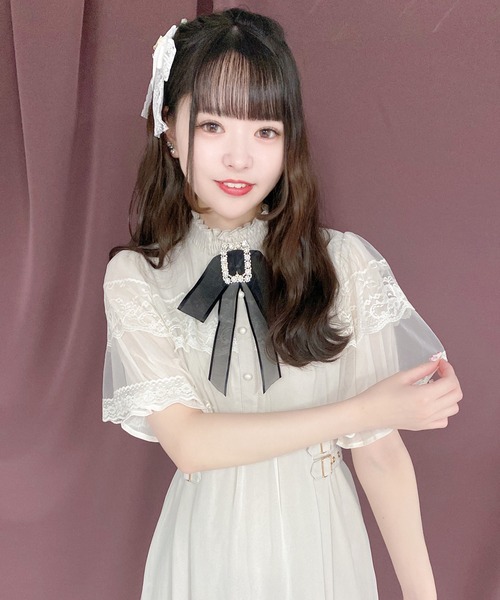 ROJITA（ロジータ）の「ブローチ付きケープマキシワンピース（ワンピース・レディース・ピンク系その他/ブラック/アイボリー・FREE）」の12枚目の写真