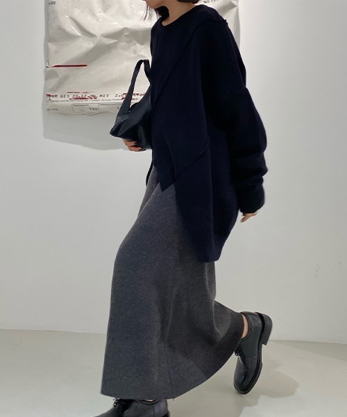 chuclla（チュクラ）の「アシンメトリー コクーンニットプルオーバー chw22a070（ニット/セーター・レディース・ブラック・FREE）」の6枚目の写真