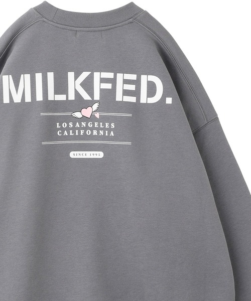 MILKFED.（ミルクフェド）の「STENCIL HEART BIG SWEAT TOP（スウェット・レディース・ライトブルー/チャコール/ライトパープル/オフホワイト/ベージュ/ブラック・ONE SIZE）」の3枚目の写真