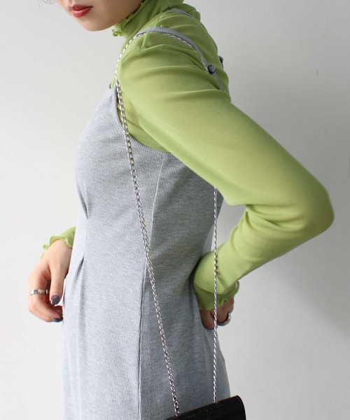 GeeRA（ジーラ）の「メローハイネックアソートシアートップス(長袖)（Tシャツ/カットソー・レディース・ホワイト/ブラック/ピンク/オレンジ/ブルー/グリーン/アイボリー/グリーン系その他/パープル系その他/ブラック系その他/ブラック系/シルバー系・MEDIUM）」の19枚目の写真