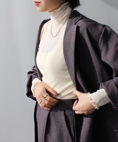 GeeRA（ジーラ）の「メローハイネックアソートシアートップス(長袖)（Tシャツ/カットソー・レディース・ホワイト/ブラック/ピンク/オレンジ/ブルー/グリーン/アイボリー/グリーン系その他/パープル系その他/ブラック系その他/ブラック系/シルバー系・MEDIUM）」の14枚目の写真