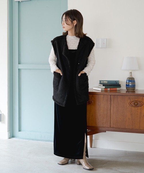 Kastane（カスタネ）の「リバーシブルボア×スウェードベスト（ベスト・レディース・ブラック/アイボリー・FREE）」の21枚目の写真