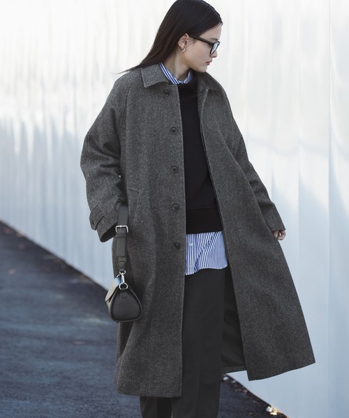 URBAN RESEARCH DOORS(アーバンリサーチドアーズ)の「フレンチウールバルマカンコート(ステンカラーコート・レディース・チャコールグレー/ベージュ・MEDIUM)」の11枚目の写真