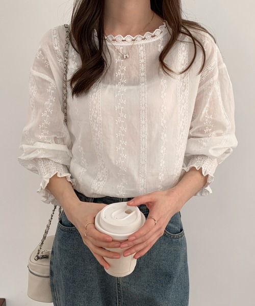 ECLIN(エクラン)の「フラワーレースボリュームスリーブブラウス(シャツ/ブラウス・レディース・ブラック/グレー/グリーン/ブラウン/ホワイト/ベージュ・FREE)」の12枚目の写真