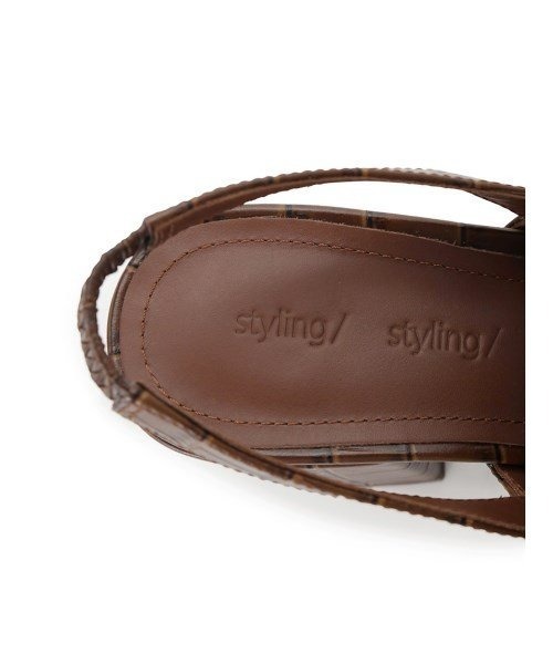 styling/(スタイリング)の「スリングバックレザーパンプス(パンプス・レディース・ブラウン/シルバー/ブラック・SMALL/MEDIUM/LARGE)」の12枚目の写真