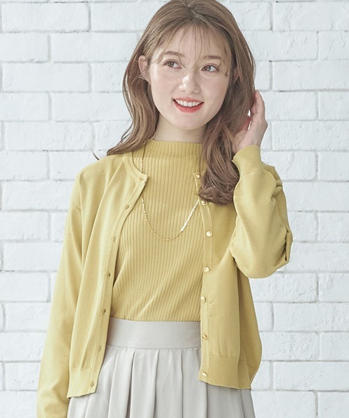 12Twelve Agenda（トゥエルブ　アジェンダ）の「クルーネック金釦ニットカーディガン（カーディガン/ボレロ・レディース・ネイビー/オフホワイト/イエロー/ラベンダー/ホワイト系その他・M）」の2枚目の写真