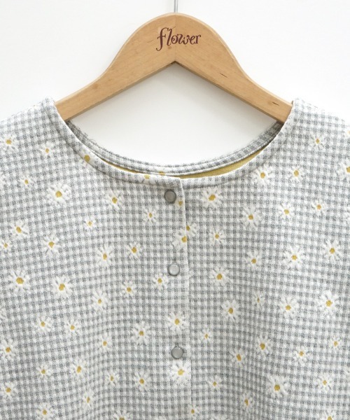 flower（フラワー）の「ブルーミングチェックトップ（カーディガン/ボレロ・レディース・ブルー/グレー・FREE）」の5枚目の写真