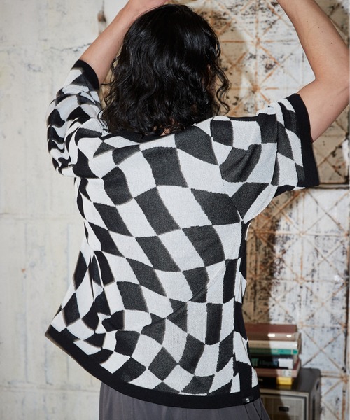 ADAM PATEK(アダムパテック)の「ADAMPATEK / skewed check pattern short sleeve knit/ルーズシルエット半袖ニットTシャツ”歪みチェッカー”(ニット/セーター・メンズ・イエロー/ブラック・1/2/3)」の14枚目の写真