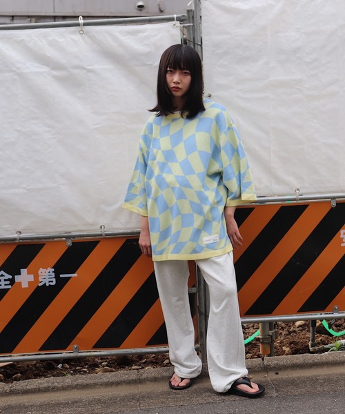 ADAM PATEK(アダムパテック)の「ADAMPATEK / skewed check pattern short sleeve knit/ルーズシルエット半袖ニットTシャツ”歪みチェッカー”(ニット/セーター・メンズ・イエロー/ブラック・1/2/3)」の22枚目の写真