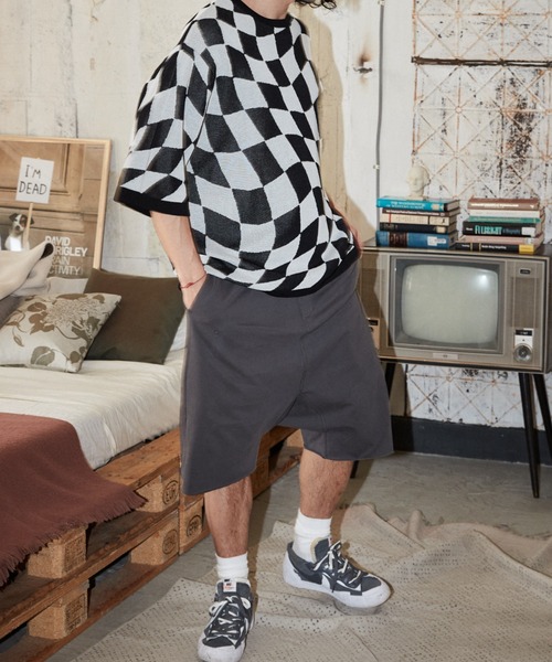 ADAM PATEK(アダムパテック)の「ADAMPATEK / skewed check pattern short sleeve knit/ルーズシルエット半袖ニットTシャツ”歪みチェッカー”(ニット/セーター・メンズ・イエロー/ブラック・1/2/3)」の19枚目の写真
