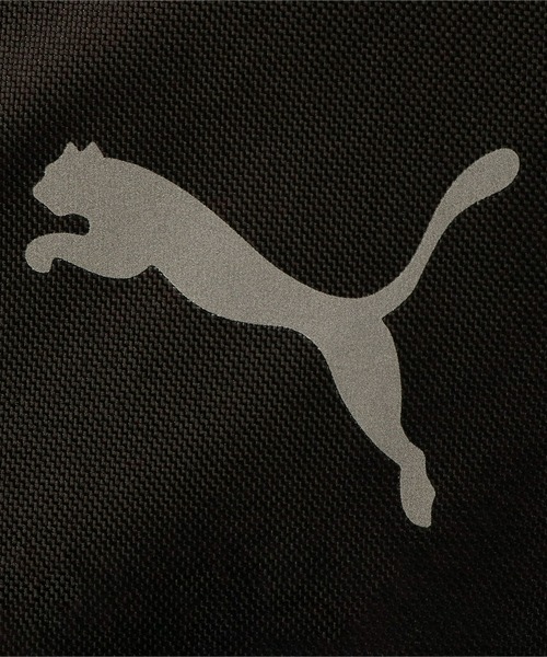 PUMA（プーマ）の「PUMA プーマ ユニセックス サッカー ジュニア バックパック 30L（バックパック/リュック・メンズ・ブラック×ブルー/ブラック・フリー）」の5枚目の写真