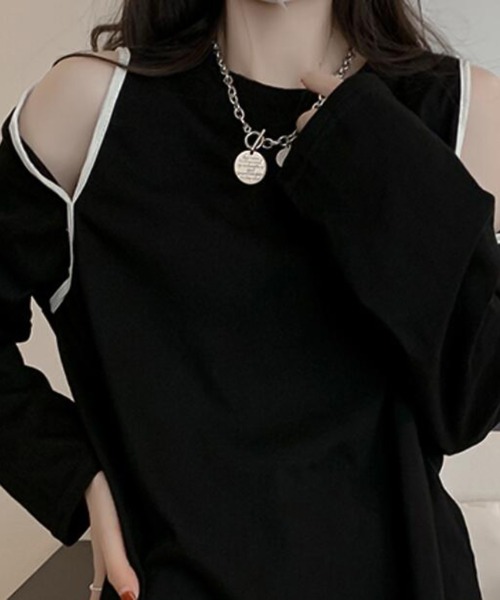 Girly Doll(ガーリードール)の「カットショルダーロングTシャツ(Tシャツ/カットソー・レディース・ホワイト/ブラック・F)」の10枚目の写真