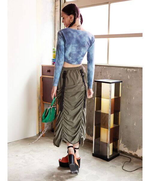 EVRIS(エヴリス)の「タイダイクロップドTシャツ(Tシャツ/カットソー・レディース・ブラック/ブルー・FREE)」の13枚目の写真