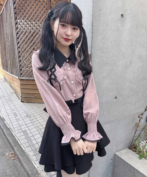 ROJITA(ロジータ)の「配色レースアップBIG衿ブラウス(シャツ/ブラウス・レディース・ブラック/ピンク/ホワイト・FREE)」の5枚目の写真