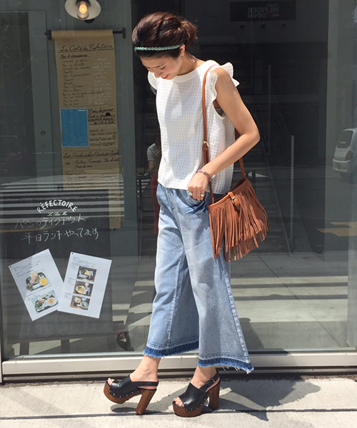 mystic(ミスティック)の「【mystic】デニムフリンジパンツ(デニムパンツ・レディース・オフホワイト/ネイビー/ライトブルー・1/2)」の10枚目の写真