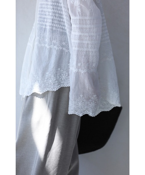 cawaii（カワイイ）の「どこから見ても刺繍にうっとり ガーゼシアーシャツ（シャツ/ブラウス・レディース・ホワイト・FREE）」の10枚目の写真