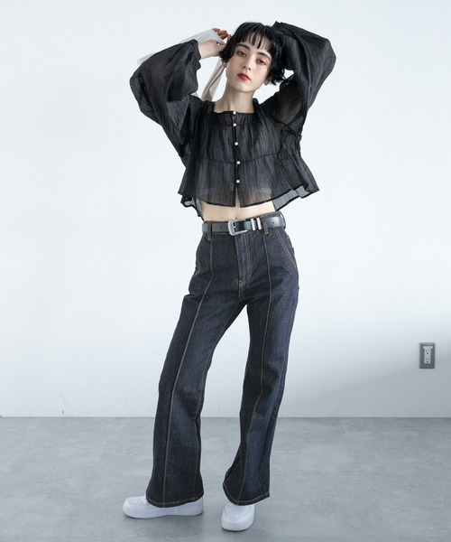 PAGEBOY(ページボーイ)の「シャーリングミニ2WAYブラウス(シャツ/ブラウス・レディース・ブラック/オフホワイト/ブルー/クリーム・FREE)」の13枚目の写真