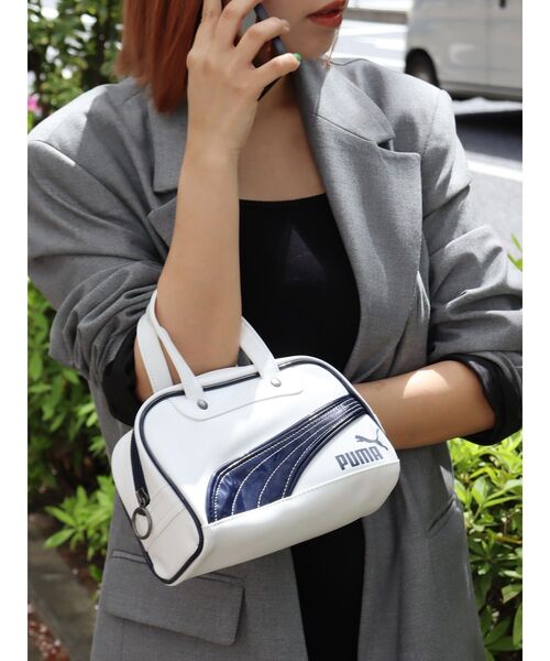EVRIS（エヴリス）の「【PUMA】レトロ ミニグリップ バッグ（ハンドバッグ・レディース・ホワイト・FREE）」の3枚目の写真