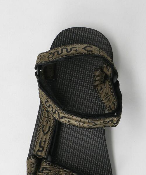 Teva(テバ)の「<Teva>オリジナル ユニバーサル サンダル(サンダル・メンズ・オリーブ・27cm/25cm/26cm)」の7枚目の写真