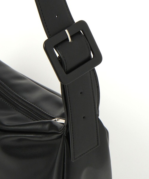 LEPSIM（レプシィム）の「フェイクレザー横長ショルダーBAG　704832（ショルダーバッグ・レディース・ダークブラウン/アイボリー/ブラック・ONE SIZE）」の14枚目の写真