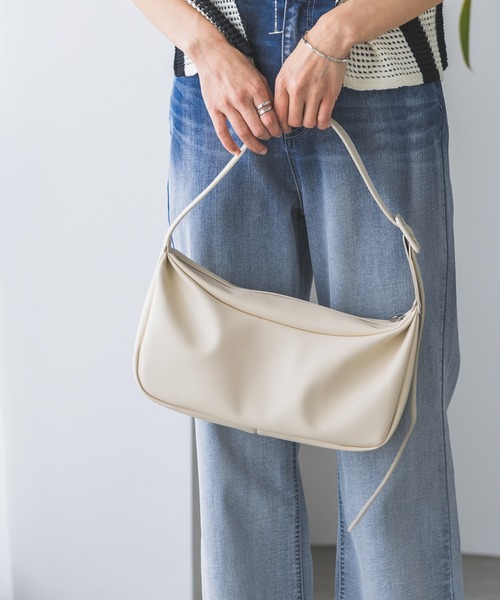 LEPSIM（レプシィム）の「フェイクレザー横長ショルダーBAG　704832（ショルダーバッグ・レディース・ダークブラウン/アイボリー/ブラック・ONE SIZE）」の20枚目の写真