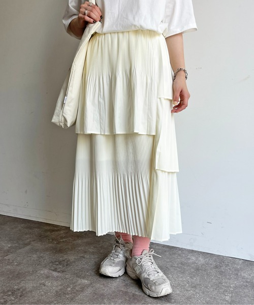 CPCM(シーピーシーエム)の「段々プリーツ360°スカート(スカート・レディース・ブラック/オフホワイト/オレンジ/ベージュ・FREE)」の6枚目の写真