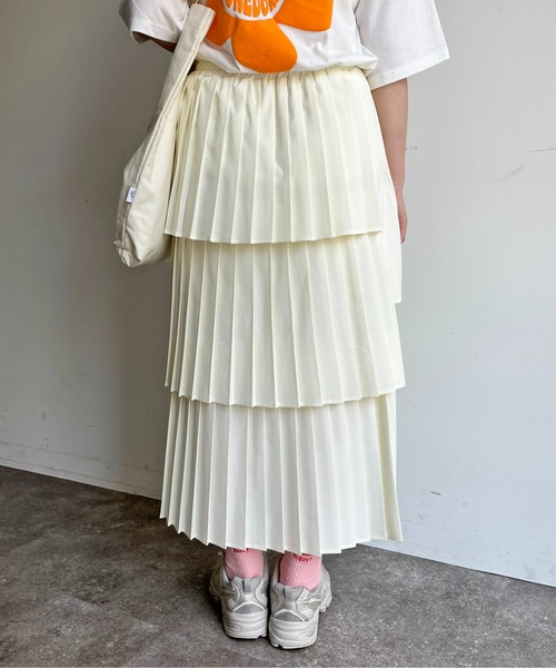 CPCM(シーピーシーエム)の「段々プリーツ360°スカート(スカート・レディース・ブラック/オフホワイト/オレンジ/ベージュ・FREE)」の11枚目の写真