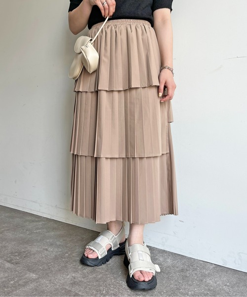 CPCM(シーピーシーエム)の「段々プリーツ360°スカート(スカート・レディース・ブラック/オフホワイト/オレンジ/ベージュ・FREE)」の14枚目の写真