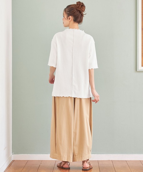 Viola e Viola(ヴィオラエヴィオラ)の「ふくれジャカードシアープルオーバー(Tシャツ/カットソー・レディース・ホワイト/ブラック/ブラウン・L/M/LL/3L)」の9枚目の写真