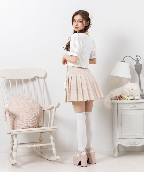 DearMyLoveRose（ディアマイラブローズ）の「ハートボタンクロップドリブカーディガントップス（Tシャツ/カットソー・レディース・ブラック/ベビーピンク/ブルー/ホワイト/ライトグリーン/イエロー/ラベンダー・MEDIUM/X-LARGE/LARGE/XX-LARGE）」の16枚目の写真