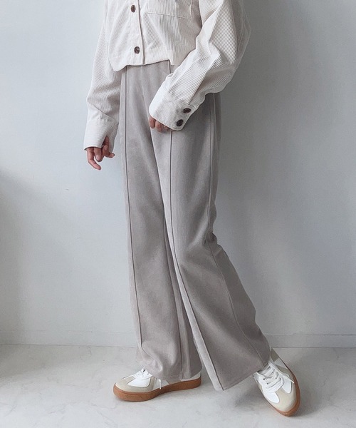 AS KNOW AS plus（アズノゥアズプラス）の「☆センターライン シームストレッチフレアパンツ（スラックス・レディース・ブラック/カーキ/ライトベージュ/チャコールグレー/ブラウン・FREE）」の4枚目の写真