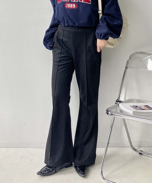 AS KNOW AS plus（アズノゥアズプラス）の「☆センターライン シームストレッチフレアパンツ（スラックス・レディース・ブラック/カーキ/ライトベージュ/チャコールグレー/ブラウン・FREE）」の14枚目の写真