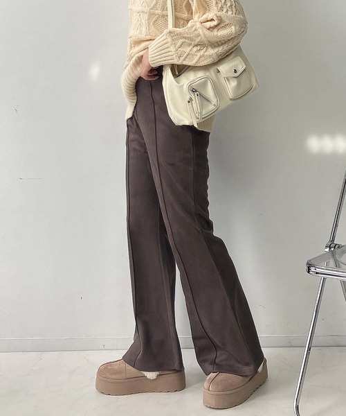 AS KNOW AS plus（アズノゥアズプラス）の「☆センターライン シームストレッチフレアパンツ（スラックス・レディース・ブラック/カーキ/ライトベージュ/チャコールグレー/ブラウン・FREE）」の19枚目の写真