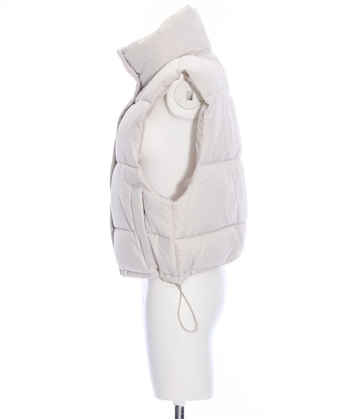 clear（クリア）の「中綿ショートベストジャケット（ベスト・レディース・ブラック/アイボリー・F）」の4枚目の写真