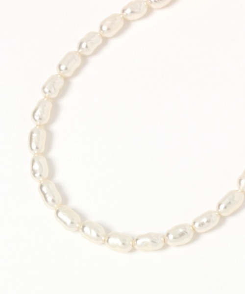 LEPSIM（レプシィム）の「【jours heureux】ガラスバロックパールネックレス　979693（ネックレス・レディース・ベージュ・ONE SIZE）」の2枚目の写真