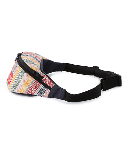 Manhattan Portage（マンハッタンポーテージ）の「●Manhattan Portage×BEAMS BOY / 別注“1100” LIBERTY 15FW（ボディバッグ/ウエストポーチ・レディース・ホワイト系その他/ブルー系その他・ONE SIZE）」の11枚目の写真