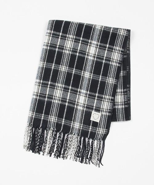 LOVETOXIC（ラブトキシック）の「チェックマフラー（マフラー・キッズ・ベージュ/ライトグレー/ネイビー/サックスブルー・FREE）」の3枚目の写真