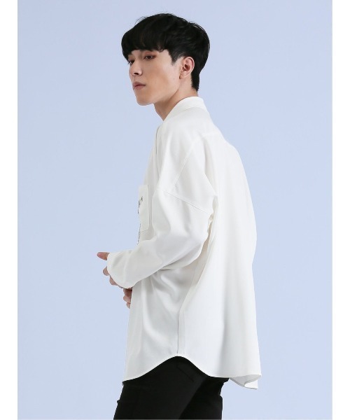 semantic design（セマンティックデザイン）の「【ストレッチ】セマンティックデザイン×PSYCHONATION タイ付きチェーン 長袖シャツ（シャツ/ブラウス・メンズ・ブラック/ホワイト/ホワイト×ブラック・MEDIUM/LARGE）」の4枚目の写真