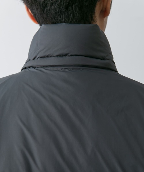 URBAN RESEARCH DOORS（アーバンリサーチドアーズ）の「『2WAY/撥水』ナイロンダウンジャケット（ダウンジャケット/コート・メンズ・ブラック/チャコールグレー/ブラウン系その他・MEDIUM/LARGE）」の11枚目の写真