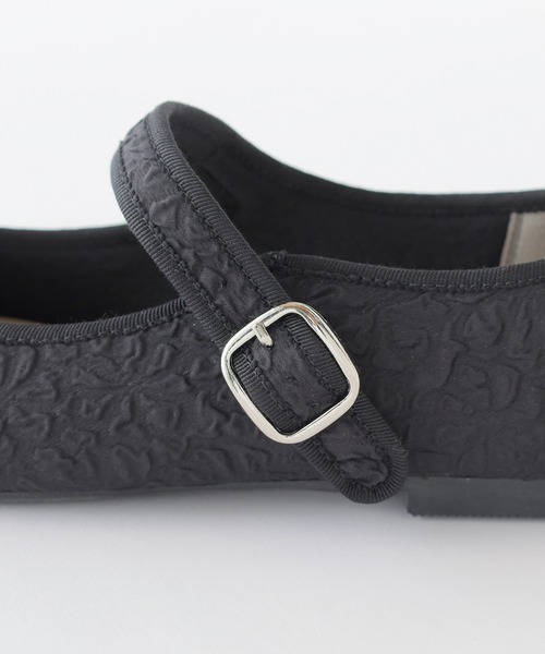 Honeys（ハニーズ）の「ベルト付フラットシューズ（パンプス・レディース・ブラック系その他/ブラック/シルバー・23.0/24.0/22.5/23.5/24.5/25.0）」の11枚目の写真