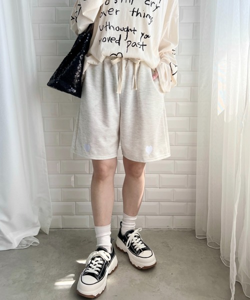 √nuage(ルートニュアージュ)の「ハート刺繍スウェットショートパンツ(スウェットパンツ・レディース・グレー/ブラック/ライトブルー・FREE)」の19枚目の写真