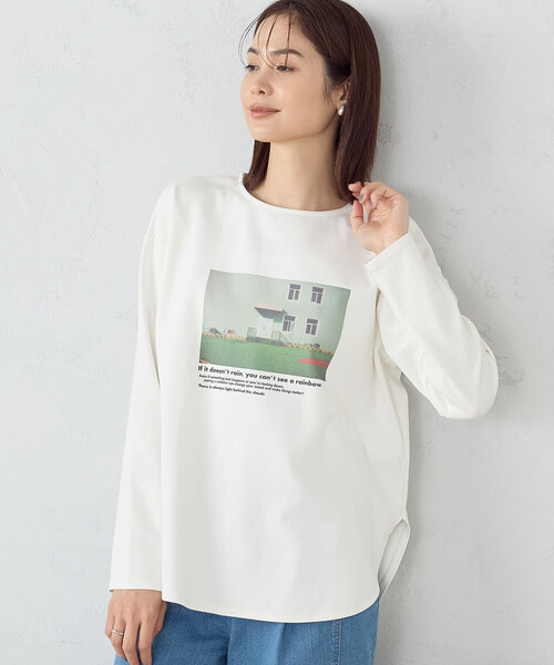 COMME CA ISM(コムサイズム)の「フォトプリント 長袖 カットソー(Tシャツ/カットソー・レディース・ベージュ/ホワイト・M/L)」の3枚目の写真