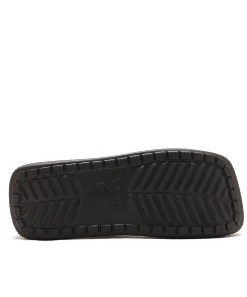 crocs（クロックス）の「crocs Classic Blunt Toe Clog