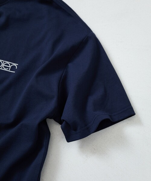 POLeR(ポーラー)の「限定展開 POLeR×FREAK'S STORE/ポーラー 別注 ビッグシルエット バックプリント クルーネックTシャツ(Tシャツ/カットソー・メンズ・ネイビー/アッシュグレー/スミクロ/グレイッシュベージュ/ホワイト・SMALL/LARGE/MEDIUM)」の21枚目の写真