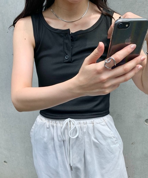SHEPP(シープ)の「ヘンリーネック タンクトップ(タンクトップ・レディース・ホワイト/ブラック/グレー・L/M/S)」の15枚目の写真
