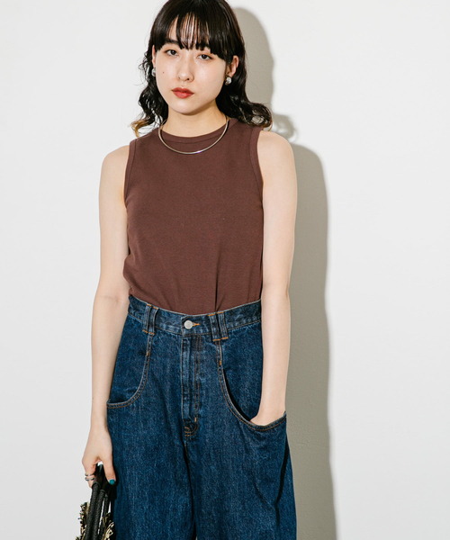 KBF(ケイビーエフ)の「クロップドタンクトップ(タンクトップ・レディース・ブラウン/オートミール/ホワイト系その他/ブルー系その他・ONE)」の2枚目の写真